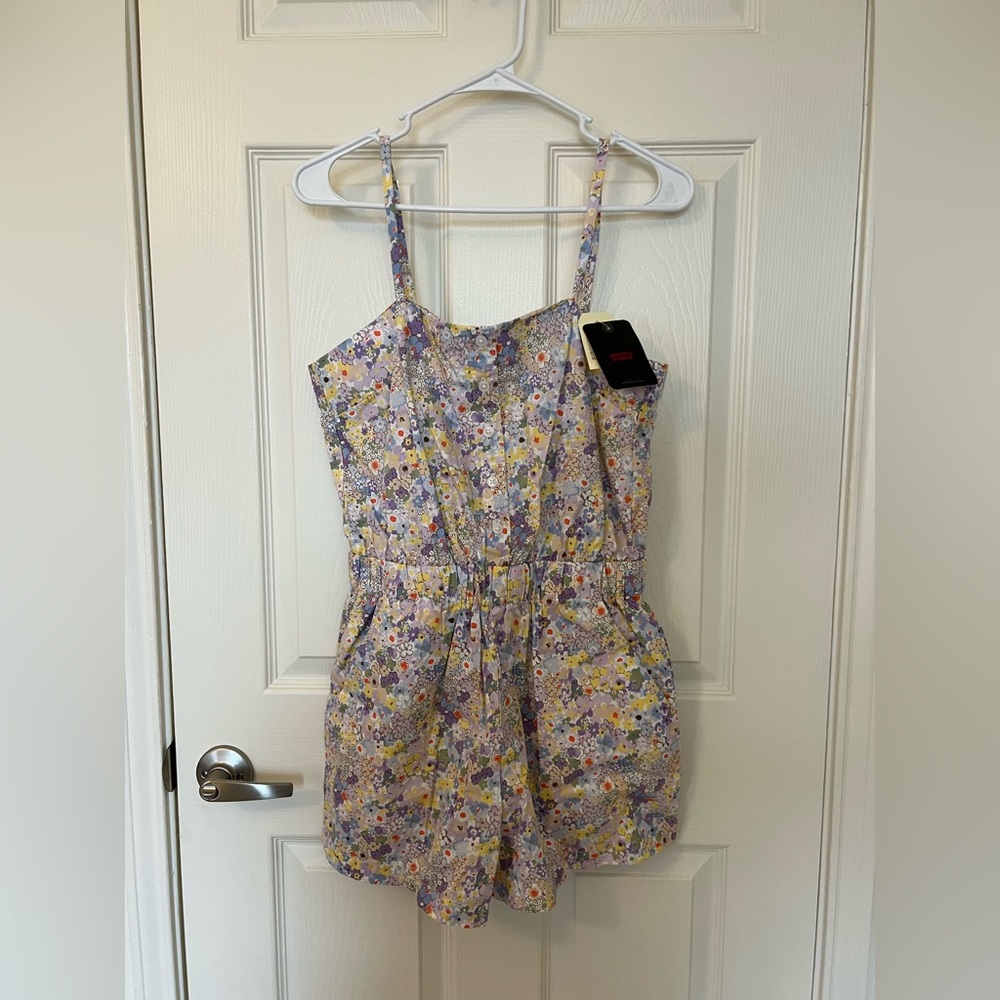 NWT, Levi’s short romper, Size Small, Multi color florals